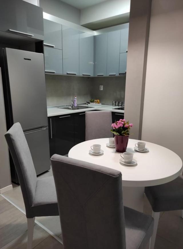 Centar One Apartmant Szkopje Kültér fotó